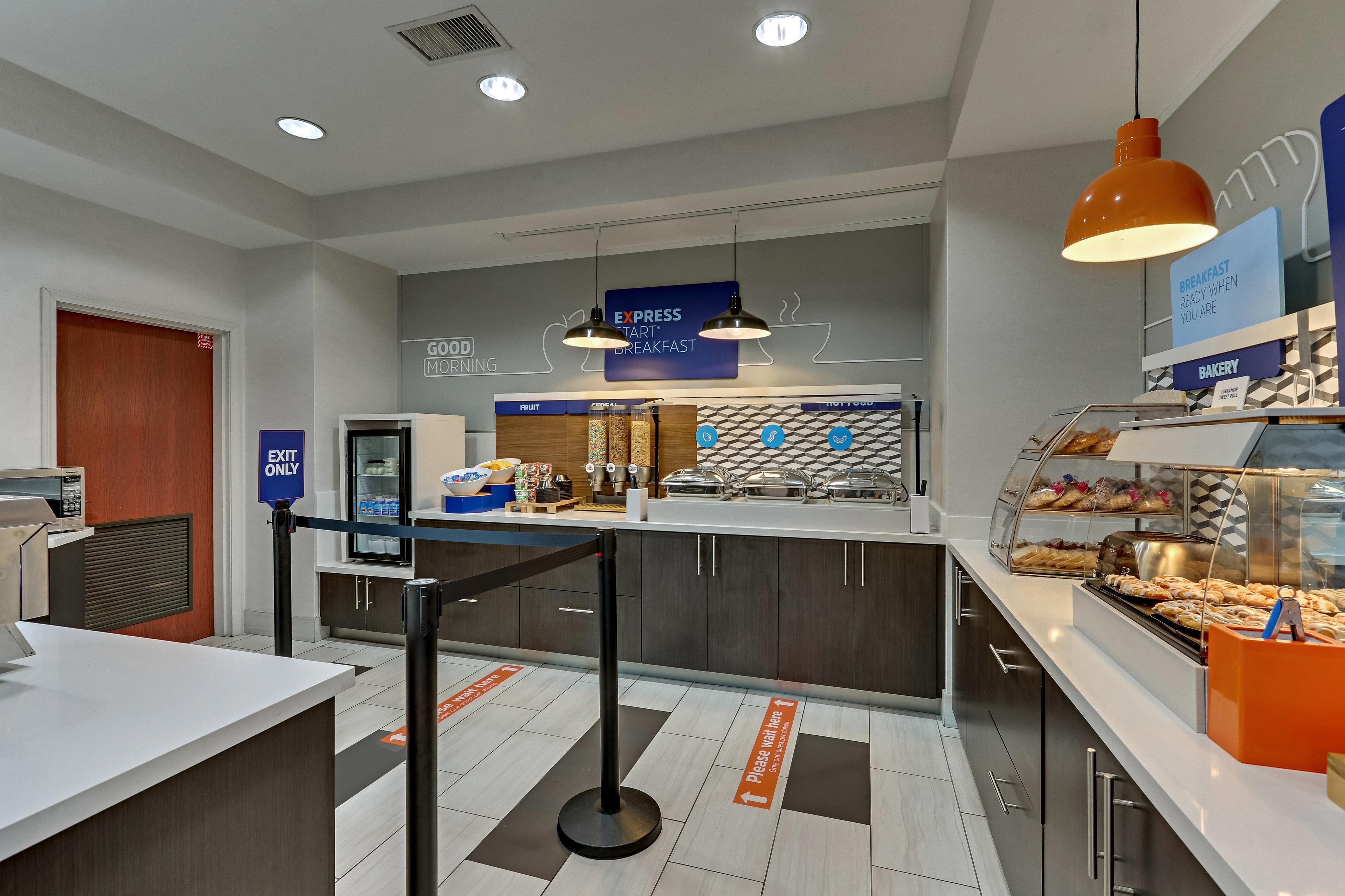 Holiday Inn Express Hotel And Suites Weatherford By Ihg Exterior photo